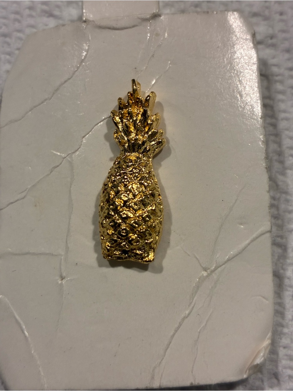 Gold Pineapple lapel pin